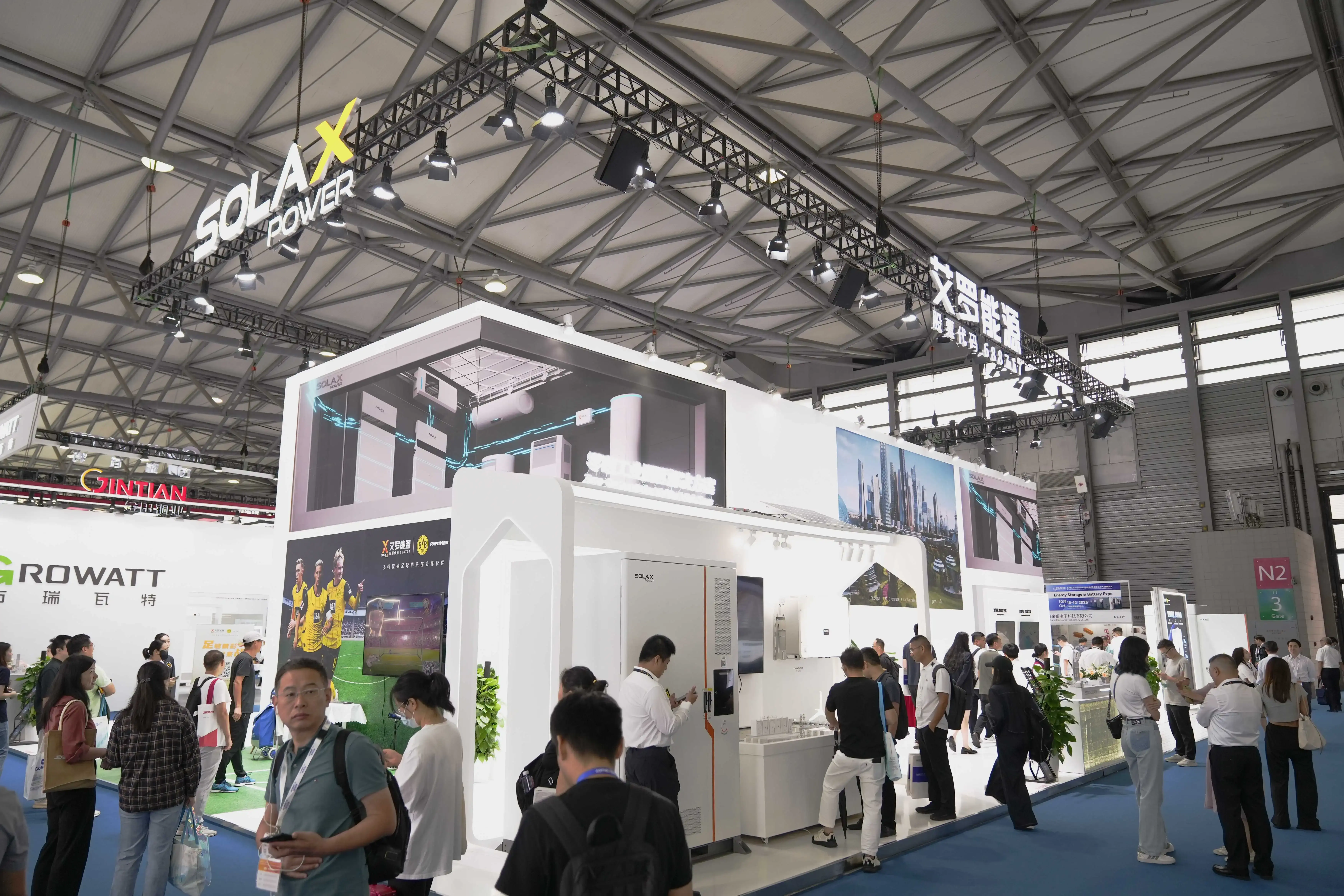 Exhibition Review | SolaX’s Successful Participation in SNEC ES+ 2024, Expanding Influence in the Energy Storage Sector